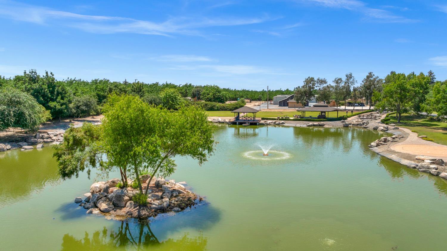 13715 E Nebraska, Kingsburg, CA 93631