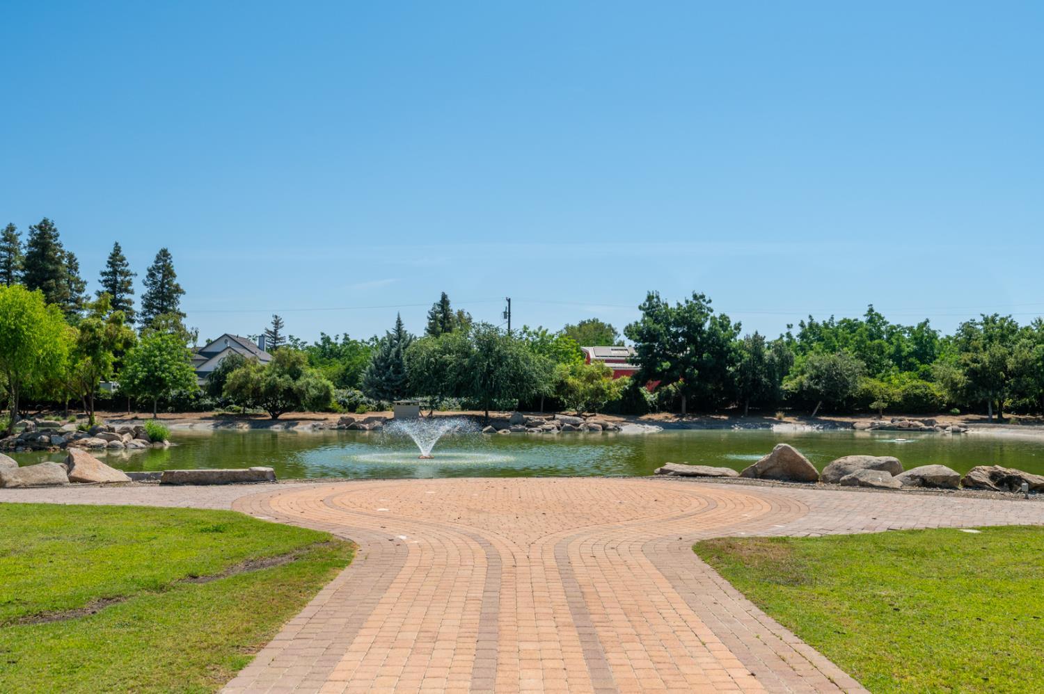 13715 E Nebraska, Kingsburg, CA 93631