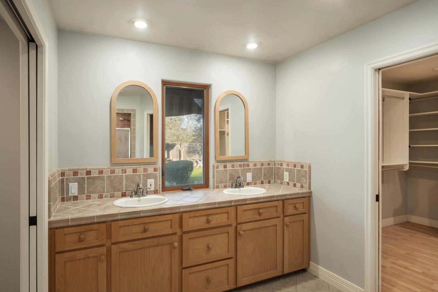 19282 E South Ave, Reedley, CA 93654