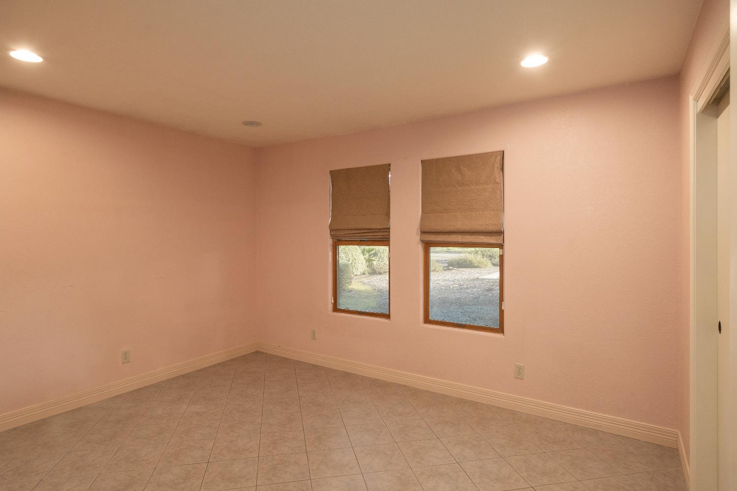 19282 E South Ave, Reedley, CA 93654
