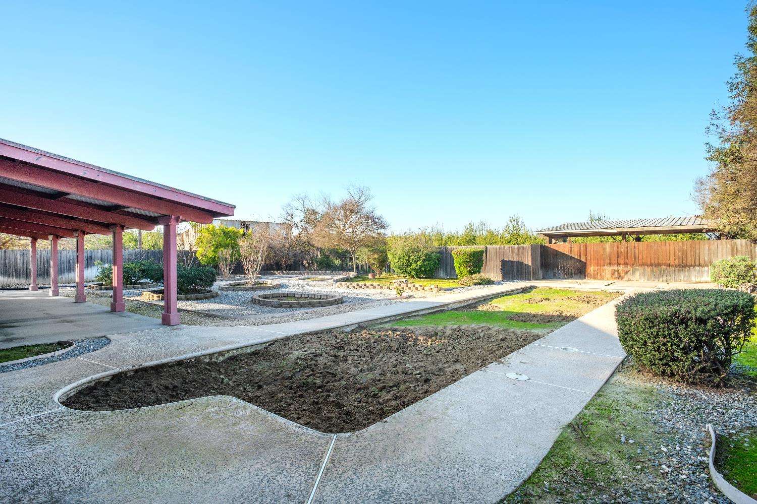19282 E South Ave, Reedley, CA 93654