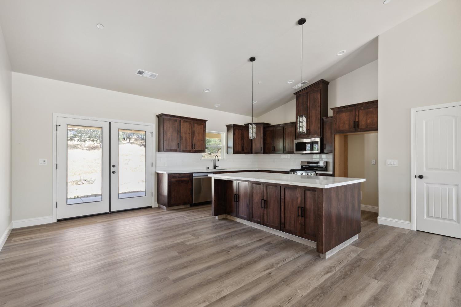 31007 Revis Rd, Coarsegold, CA 93614