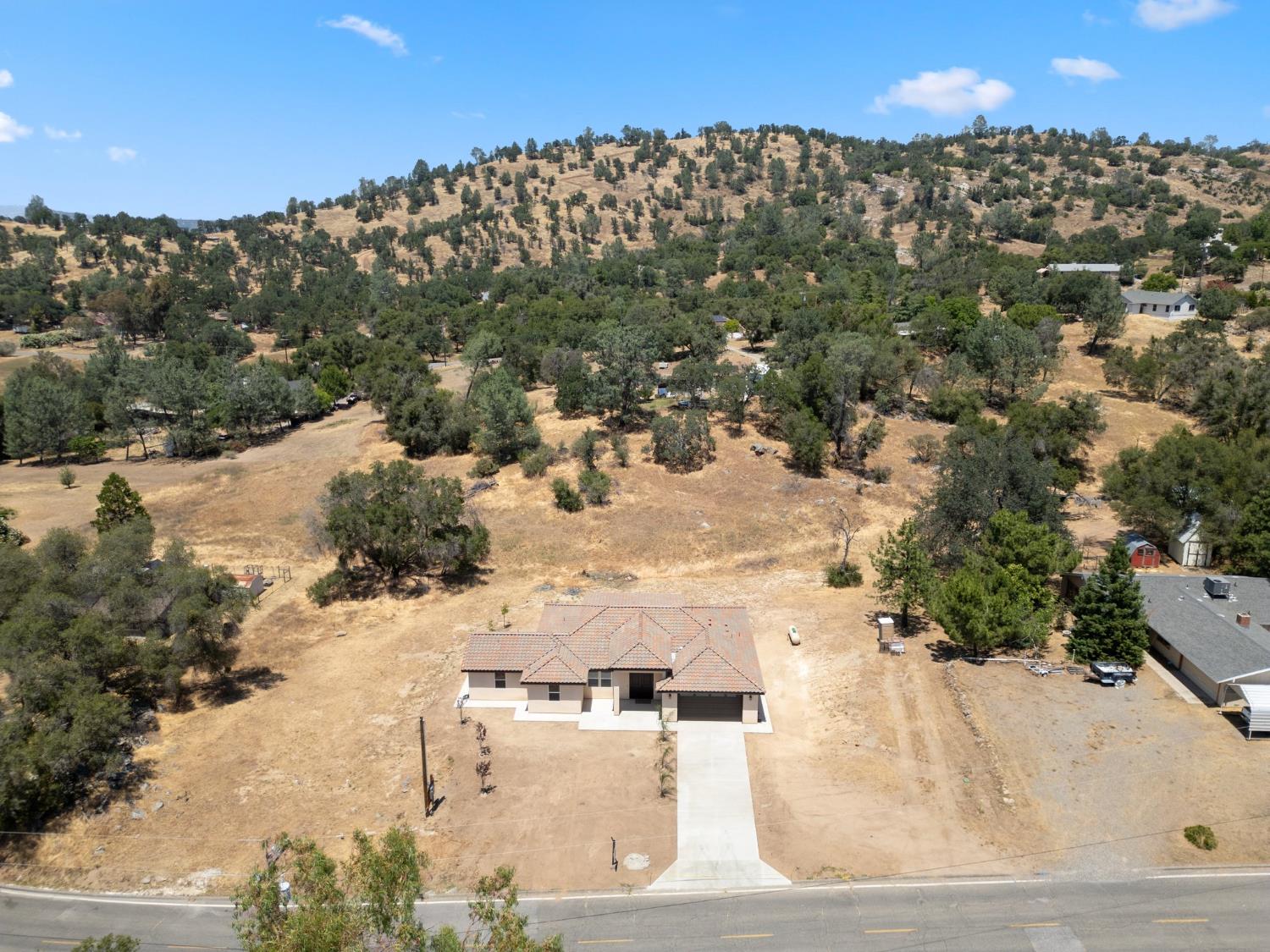 31007 Revis Rd, Coarsegold, CA 93614