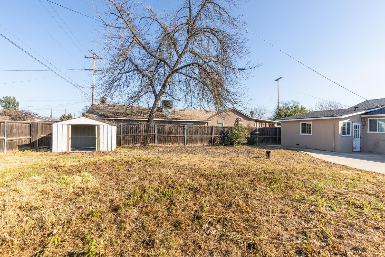 266 E Linden Ave, Reedley, CA 93654
