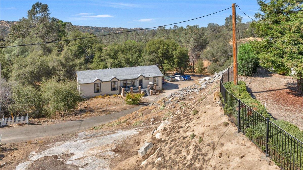 41391 Long Hollow Ln, Coarsegold, CA 93614