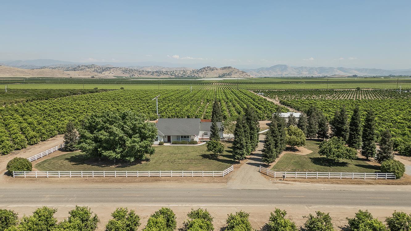 4350 Navelencia Ave, Reedley, CA 93654