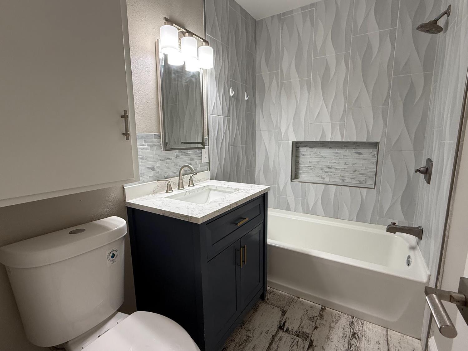 1205 F St, Reedley, CA 93654