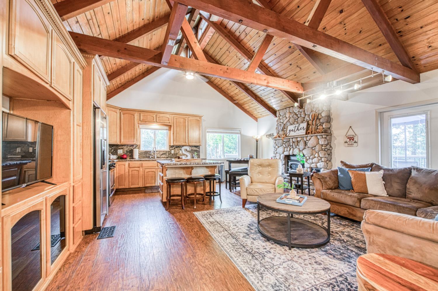 37748 Marina View Drive, Bass Lake, CA 93604