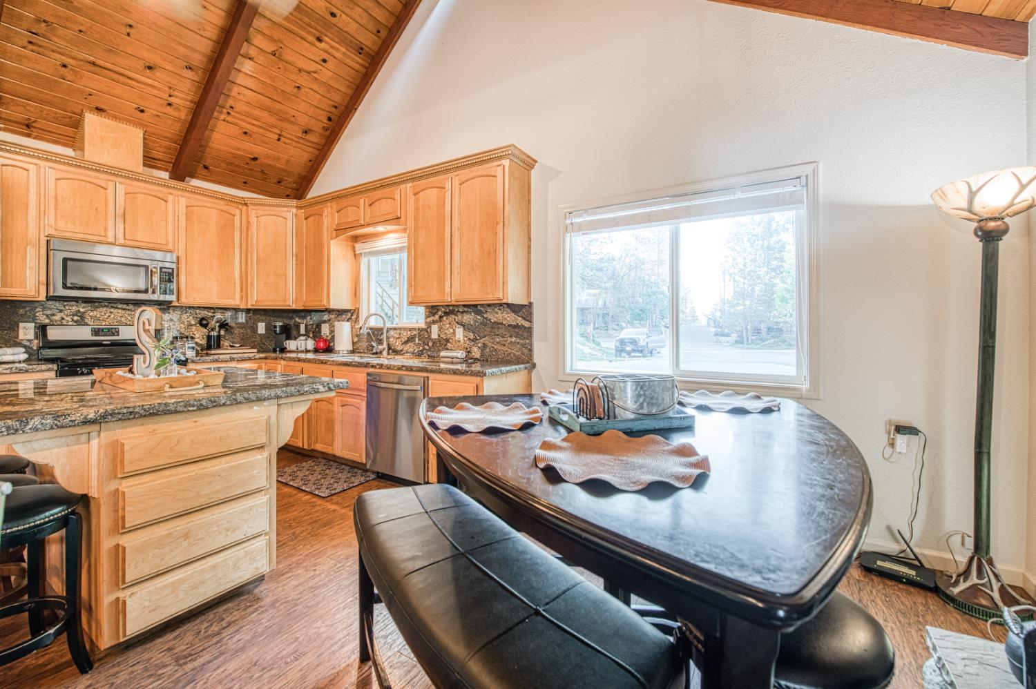 37748 Marina View Drive, Bass Lake, CA 93604