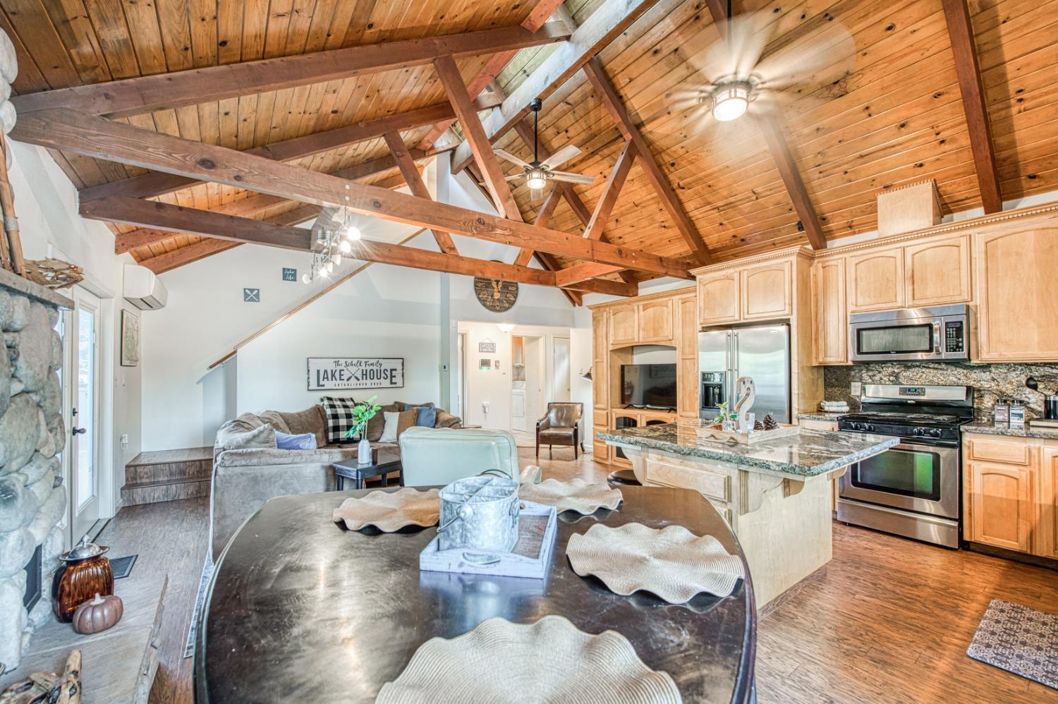 37748 Marina View Drive, Bass Lake, CA 93604