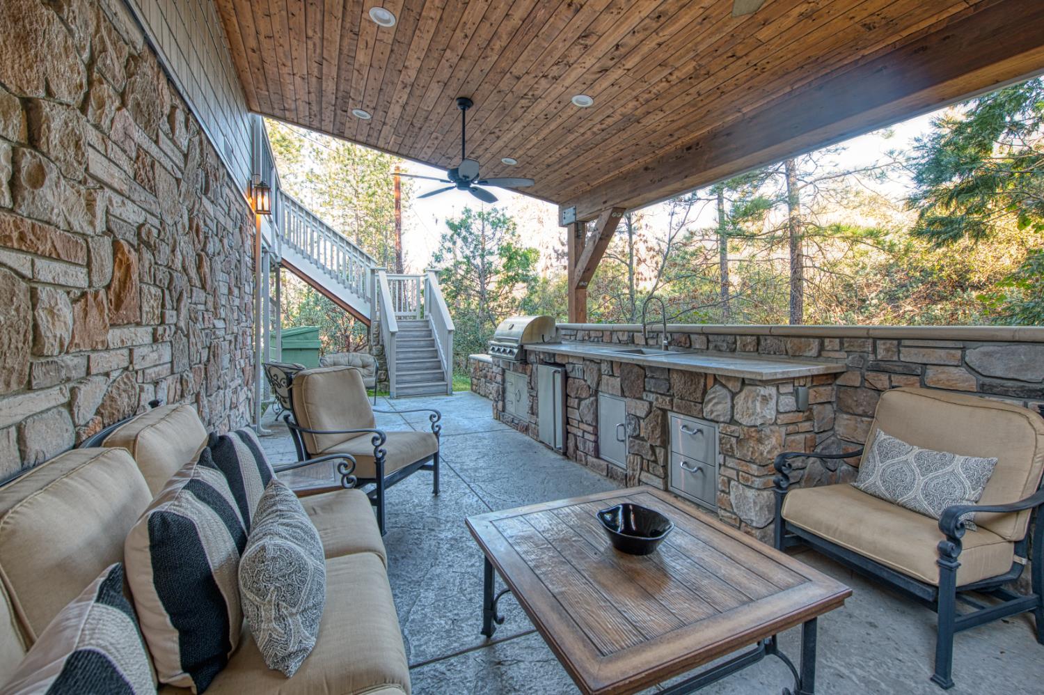 37748 Marina View Drive, Bass Lake, CA 93604