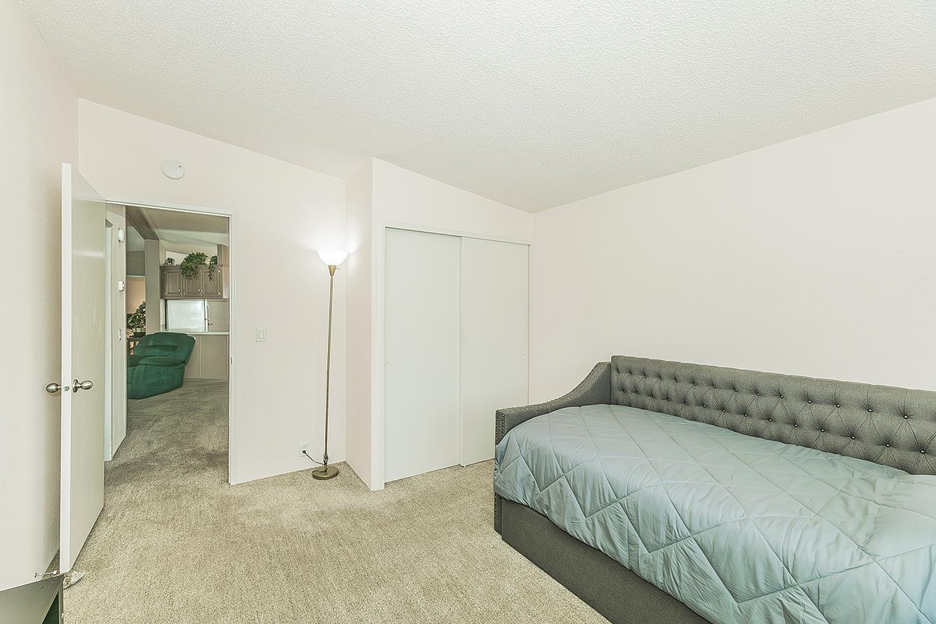 1551 6th Ave #35, Kingsburg, CA 93631