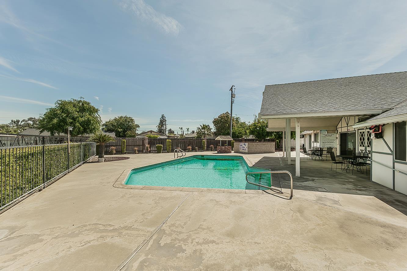 1551 6th Ave #35, Kingsburg, CA 93631