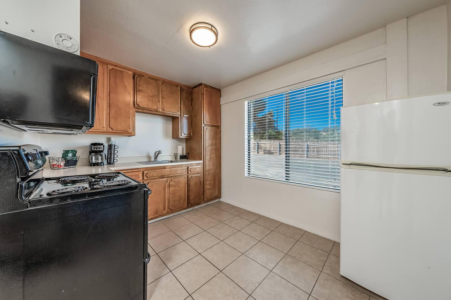 50689 Critter Creek Ln, Oakhurst, CA 93644